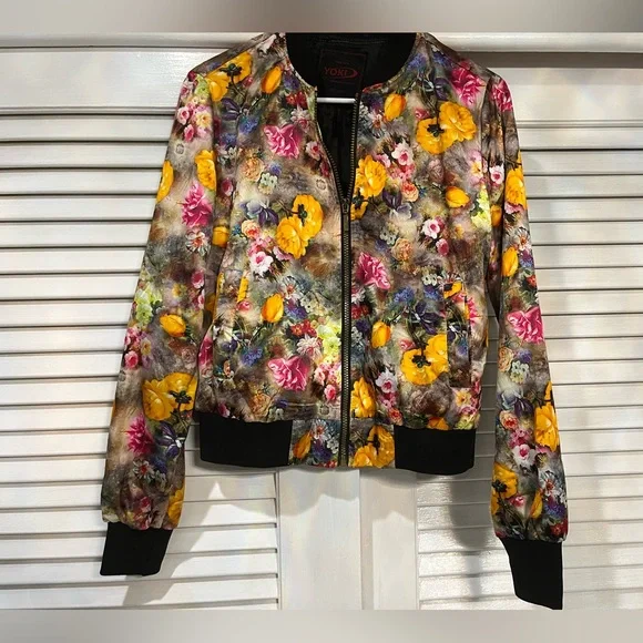 Jacket - Picture 4 of 4